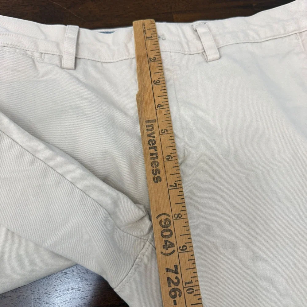 Banana Republic Aiden Short Mens 30 Beige Cotton Twill Flat Front Chino Shorts